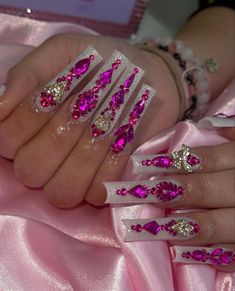 Quinceanera Nails, Colors Nails, Long Acrylic Nail Designs, Easy Nails, Nails Design With Rhinestones, Glow Nails, Nails Colors, Long Acrylic Nails Coffin, Acrylic Nails Coffin Pink