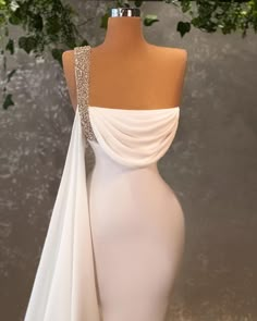 Goddess Exclusive, Award Show Dresses, Minimal Wedding Dress, Wedding Dress Sketches, Classy Gowns, Glamour Dress, Wedding Gowns Vintage, Gowns Of Elegance