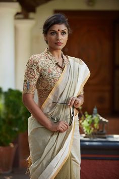 Kalamkari Blouse Designs, Kalamkari Blouse, Cotton Saree Blouse Designs, Cotton Blouse Design, Cotton Saree Blouse, Saree Blouse Neck Designs, Blouse Design Images, Sari Blouse Designs, Look Formal