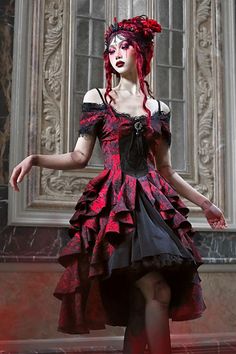 Rococo Vampire, Red Themed Outfits, Gothic Romance Dress To Impress, Gothic Romance Outfit, Vampire Dresses, Vampire Goth Outfits, Vampire Ball Gown, Vamp Costume, Vampire Queen Costume