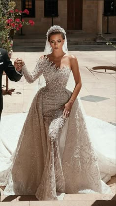 Extravagant Wedding Dresses, Glam Wedding Dress, Wedding Dress Types, Classy Wedding Dress, Stylish Wedding Dresses, Pretty Wedding Dresses, Fancy Wedding Dresses, Long Sleeve Wedding Dress Lace, Fancy Wedding