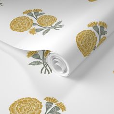 a white and yellow wallpaper with flowers on it