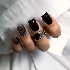 Dark Square Nail Designs, Black Nails Design Ideas, Nail Place, Nail Drawing, Square Nail Designs, Aesthetic Nails, Hello Kitty Nails, Leopard Nails