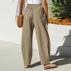 The Green Patch Pocket Tapered Leg Pants offer a casual yet stylish addition to your wardrobe. With a tapered leg silhouette and convenient patch pockets, these pants provide comfort and functionality. Embrace the perfect blend of style and comfort with our Patch Pocket Tapered Leg Pants. Whether you're running errands, meeting friends for coffee, or heading to the office, these pants will elevate your casual look with their modern silhouette and practical details. Product code: CAA02D4C002RR,CA Meeting Friends, Meet Friends, Utility Pants, Bottom Clothes, Straight Pants, Pull On Pants, Casual Fits, Bottoms Pants, Tapered Legs