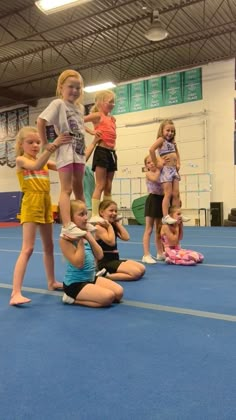 Cheerleading Level 1 Stunts, 9 Person Cheer Stunts, Two Person Stunts Cheer, Mini Level 1 Cheer Stunts, Mini Cheer Stunts, Tiny Cheer Stunts, Elementary Cheer Stunts, Partner Cheer Stunts, Peewee Cheer Stunts