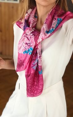 Luxury Pink Scarf For Gift, Elegant Printed Silk Scarf, Elegant Multicolor Printed Silk Scarf, Elegant Patterned Silk Scarf For Spring, Elegant Patterned Silk Scarf For Summer, Pink Silk Shawl For Spring, Pink Feminine Silk Scarf, Elegant Patterned Silk Scarf, Pink Shawl Scarf