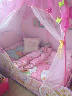 Pink Nostalgia Aesthetic, Kawaii Bunk Bed, Cutecore Bed, Agere Room, Kawaii Bed, Bedroom Inspirations Teenage