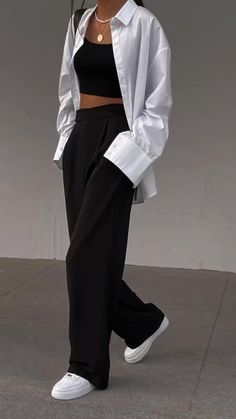 Black Baggy Dress Pants Outfit, Feminine But Masculine Outfits, Avant Garde Outfit Ideas, Abs Outfit, All Black Outfit Summer, Tom Outfit, 2024 Clothes, Queer Fashion, Coron