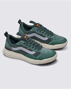 Vans MTE UltraRange EXO SE Shoes (Green) - 4.0 Boys/5.5 Women Womens Vans Shoes, Nike Skate Shoes, Snickers Shoes, Vans Design, Exo Skeleton, Capsule Wardrobe Shoes, Snicker Shoes, Comfortable Women's Shoes