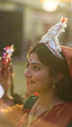 Shyam Singha Roy, Sai Pallavi Hd Images, Bengali Culture, Bengali Bridal Makeup, Sai Pallavi, Indian Wedding Couple Photography, Bengali Bride, Bengali Wedding, Good Photo