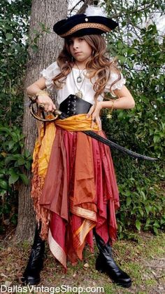 Little Ladies Pretty Pirate Costume: Dallas Kids Pirate Costumes Heaven! Pirate Lady Costume, Kids Pirate Costumes, Homemade Pirate Costume For Women, Family Pirate Costumes, Pirate Princess, Lady Pirate Costume, Pirate Costume For Girls, Pirate Costume Girl, Kids Pirate Costume Diy