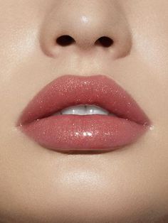 Perfect Kiss | High Gloss | Kylie Cosmetics by Kylie Jenner Winter Lip Color, Vampy Lips, Mekap Mata, Winter Lips, Linda Hallberg, Kylie Cosmetic, Lip Gloss Colors, Kissable Lips, Best Lipsticks