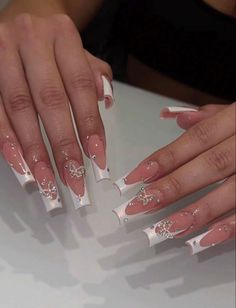 Most Beautiful Nails Art Ideas, Nail Designs Detailed, Boujee French Tip Nails, Sns Nails Long, Chic Nail Art Classy, Classy Nails With Rhinestones, Birthday Nail Set Ideas Medium Length, Cute Birthday Nails Acrylic, Nails For 18th Birthday