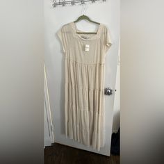 Never Worn, With Tags Casual Cream Maxi Dress For Day Out, Casual Relaxed Fit Midi Dress For Daytime, Casual Cream Maxi Dress With Short Sleeves, Casual Cream Short Sleeve Maxi Dress, Casual Fitted Beige Maxi Dress, Casual Fitted Cream Maxi Dress, Fitted Casual Cream Maxi Dress, Cream Fitted Casual Maxi Dress, Fitted Cream Casual Maxi Dress