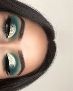 Green Eyeshadow Makeup, Eyeshadow Makeup Ideas, Make Up Designs, Revolution Eyeshadow, Make Up Videos, Green Makeup, Eye Makeup Designs, Braut Make-up, Colorful Eye Makeup