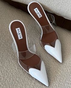 Bridal Heels, Vacation Outfit, Pretty Shoes, Vacation Outfits, Bridal Shoes, Shoes Women, Designer Shoes, Fashion Shoes, High Heels