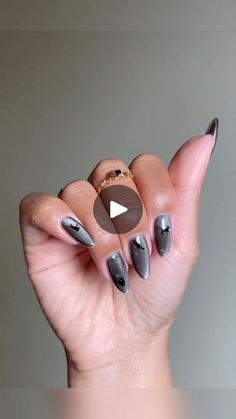 2K views · 50 reactions | 月影猫咪🐱美甲 #美甲教程 #美甲 #猫咪 #nails #gel #gelcolour #black | Gin nails | Gin nails · Original audio Black