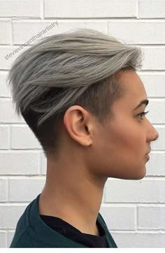 Brunette Shades, 2024 Haircut, Short Bob Pixie, Spikey Hair, Haircut Design, Hair Styles Ideas, Undercut Long Hair, Bob Pixie, Beard Haircut