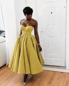 Yellow satin short prom dress party dress sold by Dreamy Dress on Storenvy Tea Length Prom Dress, Dorothy Dandridge, Rocker Girl, Prom Dresses Yellow, Wedding Guest Style, Yellow Satin, Satin Short, Short Homecoming Dress, Short Prom Dress