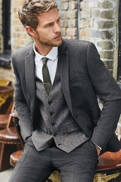 Black Braces, Grey Suit Wedding, Suit Fit Guide, Charcoal Suit, Groom Wedding Attire, Tweed Suit, Wedding Suits Groom, Suit Waistcoat, Groomsmen Suits