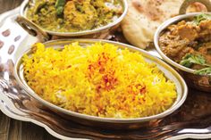 What is Persian Food Like? Learn the Basics of Iranian Cuisine! Saffron Rice Recipe, Saffron Recipes, Persian Rice, Christmas Side Dishes, Yellow Rice