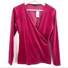 J. Crew Mercantile Faux Wrap Velvet Blouse In A Pink Red Color - Style K5027 - 90% Polyester/10% Elastane - Long Sleeve - Deep V-Neck Brand New With Tags! Women's Size Xs Approximate Measurements - Bust 16.5" Across - Length 22.5" - Sleeve Length 21.5" Faux Wrap Long Sleeve Blouse For Fall, Long Sleeve Faux Wrap Blouse For Fall, Faux Wrap Long Sleeve Fall Blouse, Long Sleeve Faux Wrap Party Tops, Fitted Long Sleeve Faux Wrap Blouse, Fitted Red V-neck Blouse, Luxury Pink V-neck Blouse, Vibrant Pink V-neck Blouse, Red V-neck Blouse With Vibrant Print