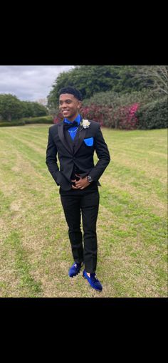 Blue Prom Tux, Royal Blue And Black Suit, All Black Suit Prom, Navy Blue Prom Suits, Black And Blue Suit, Royal Blue Prom Suits, Blue Prom Tuxedo, Prom Men Outfit, Blue Prom Suits For Guys