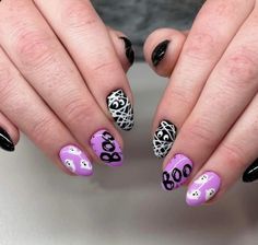 Halloween Stiletto, French Press On Nails, Red Spider, Nail Art Salon, Nail Type, Professional Nail Art, Nails Halloween, Nail Length, Halloween Nail Art