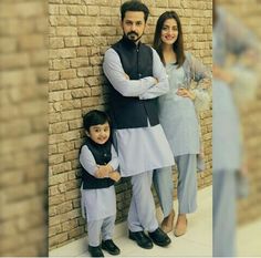 Matching Family Indian Outfits, Family Twinning Outfits Indian Wedding, Family Twinning Outfits Indian, Simple Eid Outfit Ideas, Couple Matching Outfits Indian, Father Son Twinning Indian Wear, Uroosa Qureshi, Kids Fashion Boy Outfits