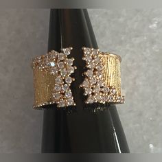 Elegant Golden Ring With Sparkling Zircon Stones. 18k Gold Plated For Long Lasting Shine. Size 8. Material Copper. Nwot Modern Formal Jewelry With Bling, Open Ring With Bling For Gift, Gold Sparkling Cubic Zirconia Rings, Gold Cubic Zirconia Sparkling Rings, Sparkling Gold Cubic Zirconia Rings, Gold-plated Crystal Ring With Vs Clarity, Gold Plated Crystal Ring With Vs Clarity, Silver Crystal Ring, Gold Plated For Anniversary, 14k Gold Yellow Gold Jewelry With Bling