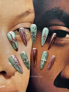 Press on nails almond/Halloween nail/Long Nails/Chrome Nails 💌 E A C H O R D E R C O N T A I N S - 10 Handcrafted Press-On Nails - Nail Glue - Sticky tabs - Cuticle pusher - Nail File/ Buffer 📏S I Z E ？ - Use a tape measure to measure the widest part of the nail diameter - Match the corresponding size chart according to the size of each nail - Recommended to use the largest size if there is no exact match - Customized sizes are supported - Need to select the custom option 🔍U S I N G ? - Clean the surface of the nails, make sure the surface is dry, and use jelly stickers or nail glue to stick them - Do not touch water within 2 hours after wearing - For better adherence in cold conditions it is best to warm up the sticky pad before applying. Heating can be achieved by rubbing or using hai Seattle Kraken Nails, Almond Nails Gothic, Maximalist Nail Art, Halloween Nails Chrome, Witchy Nails Stiletto, Halloween Chrome Nails, Chrome Nails Halloween, Brat Nails, 3d Chrome Nails