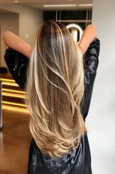 January Nail, Caramel Blonde Hair, Rambut Brunette, Wedding Color Palettes, Platinum Blonde Hair Color, Themes Wedding, Colors Wedding, Hair Color Light Brown