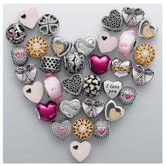 Pandora Valentine, Outfits Street Styles, Pandora Heart Charm, Pandora Jewelry Box, Haute Couture Style, Rings Pandora