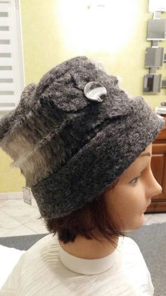 women's hat, beanie, toque in gray boiled wool and imitation fur. always useful, to protect yourself from the cold and the wind. covering the ears and neck well, head circumference 56-58 Handmade, artisanal and original creation. Creation made in my workshop in Coin sur Seille. Rapid dispatch. Hat Beanie, Boiled Wool, Protect Yourself, Skull Cap Beanie, Head Circumference, Skull Cap, The Wind, Hats For Women, Caps Hats