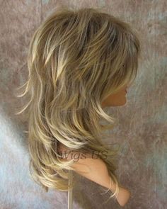 Long Wig Choppy Layers Lots of Motion Ash Blonde Lighter Tips Tarah Wigs US Tattoo Nails, Hairstyles Anime, Shaggy Long Hair, Choppy Layers, Hair Stylies, Haircuts For Medium Hair, Haircuts Straight Hair, Feathered Hairstyles, Cut My Hair