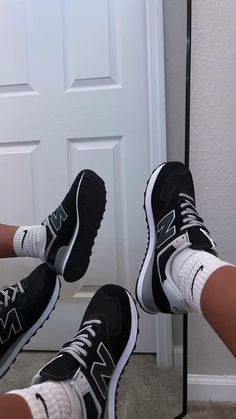 Nike Air Vapormax 2021 Fk Outfit, New Bounds Shoes, Shoes For Black Women, Black New Balance Outfit, Black Women Sneakers, Nike Shoes Collection, Sneakers Black Women, Nike Socks Outfit, Shoes Black Women