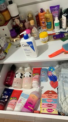 روتين العناية بالبشرة, Girl Tips, Home Organization Hacks, Body Spray, Organization Hacks