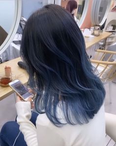 Blue Hair Highlights, Hidden Hair Color, Unnatural Hair Color, Dark Blue Hair, Korean Hair Color, Hair Color Underneath, Hair Color Streaks, Hair Streaks, Dyed Hair Inspiration