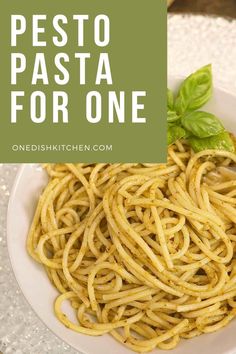 A bowl of spaghetti noodles mixed with pesto sauce. Pasta Recipes For One, One Person Meals, Batch Recipes, Light Pasta