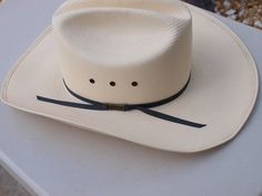 Bailey Rollit size 7 cowboy hat. Rodeo Rough Shantung Panama. 10X nice condition, check pictures. Off White Country Style Panama Hat With Flat Bill For Ranch, Country Style Flat Bill Panama Hat For Ranch, Cowboy Hat, Rodeo, Panama, Cowboy Hats, Caps Hats, Accessories Hats, Cowboy