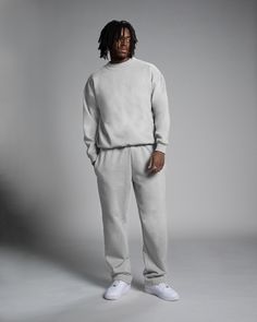 Crafted in our new 400GSM cotton fabric, this crewneck features a relaxed boxy fit with dropped shoulders. Relaxed boxy fit. 100% cotton 400GSM Machine wash cold / hang to dry (recommended) Male model is 6'1 wearing size L Female model is 5'10 wearing M Drop Shoulder Sweats With Ribbed Cuffs For Streetwear, Casual Everyday Sweats With Straight Hem, Relaxed Fit Crew Neck Sweats With Ribbed Neckline, Casual Relaxed Fit Sweats With Ribbed Cuffs, Casual Streetwear Sweats With Straight Hem, Relaxed Fit Sweats For Streetwear, Relaxed Sweats For Streetwear In Fall, Casual Relaxed Fit Sweats For Streetwear, Casual Relaxed Fit Sweats With Drop Shoulder