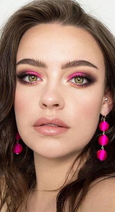 Fuchsia Makeup, Eye Makeup Idea, Rosa Make-up, Makeup Cantik, Pink Smokey Eye, Make Up Designs, Rose Eyeshadow, Smokey Eye Makeup Look, Mekap Mata