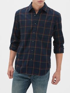 Casual Relaxed Fit Button-up Flannel Shirt, Men’s Fashion Flannel, Men’s Flannel Looks, Malibu Photoshoot, Checked Shirts, Men's Chinos, Multicolor Casual Button-up Flannel Shirt, Luxury Men's Button-up Flannel Shirt, Ivy League Style