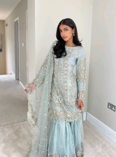 Indian Things, Desi Dress, Trendy Outfits Indian, Pani Puri, Traditional Indian Dress, Pakistani Wedding Outfits, Desi Fashion Casual, Pakistani Fancy Dresses