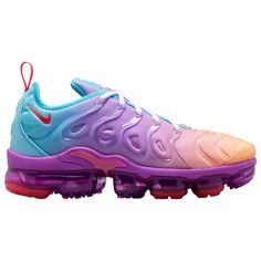 Nike Air Vapormax Plus | Foot Locker Dream Bright, Nike Vapor Max, Nike Looks, Air Vapormax Plus, Nike Air Vapormax Plus, European Shoes, Futuristic Style, Casual Running Shoes, Air Vapormax