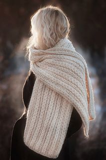 “Stunning knit texture provides cozy and warmth, making The Windchill Scarf a truly delightful scarf to knit!” Chunky Scarf Knitting Pattern, Easy Scarf Knitting Patterns, Knitting Board, Scarf Knitting Pattern, Advanced Knitting, Knitting Patterns Free Scarf, Chunky Knitting Patterns, Chunky Scarf, Knitted Shawl