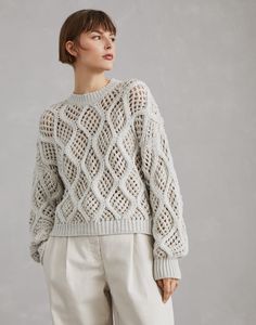 Cashmere Dazzling Net & Cable sweater (242M52374310) for Woman Feather Yarn, Cashmere Jumper, Stylish Sweaters, Cable Sweater, Boutique Online, Shirt Skirt, Brunello Cucinelli, Knitwear Women, White Sweaters