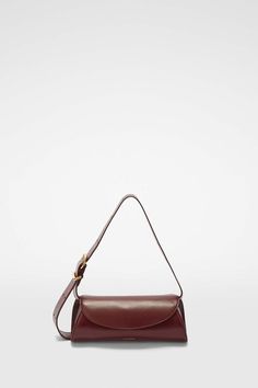 BAGS WOMAN | Jil Sander Official Online Store Garnet Red, Red Bag, Heart Logo, Cannoli, E Logo, Logo Color, Red Garnet, Jil Sander, Sanders