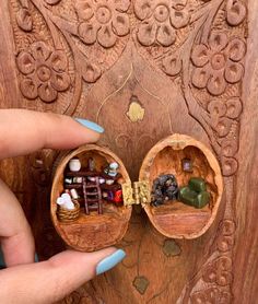 Walnut Shell Diorama, Tiny fairy house, Dollhouse miniatures, OOAK Walnut Shell Art, Miniature Dollhouse in Nutshell. Tiny Fairy House, Walnut Shell Crafts, Tiny Fairy, Craft Projects For Adults, Mini Houses, Art Miniature, Walnut Shell, Miniature Gift, Miniature Crafts