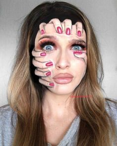 Makeup artist creates trippy optical illusions and transforms herself into any celebrity she wants. Extreme Makeup Looks, Trippy Makeup, Body Painting Festival, Christmas Hairstyle, Crazy Face, Illusions Art, Makeup Skills, Extreme Makeup, Cats Eyes